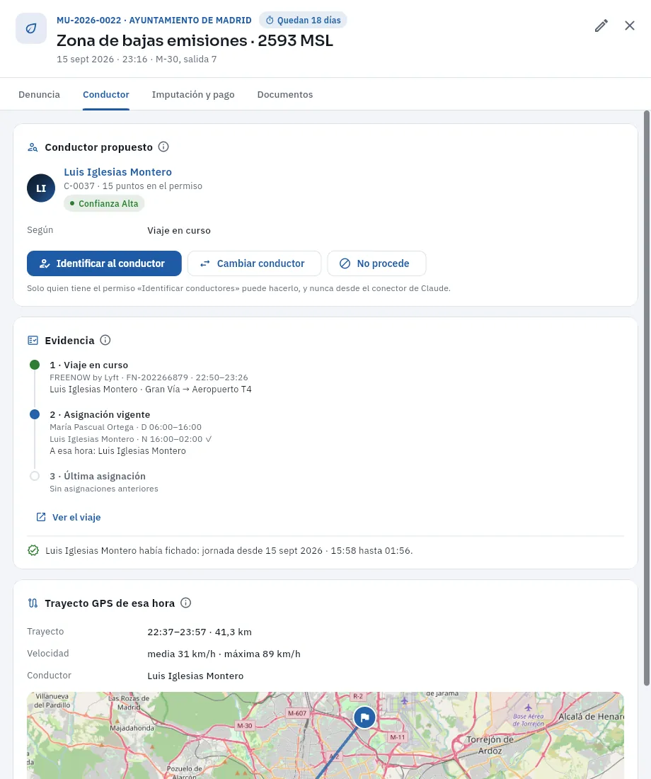 La pestaña Conductor de la MU-2026-0022: el viaje en curso, la asignación del turno de noche y el fichaje coinciden.